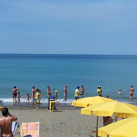 Camping Casa Di Caccia Marina Di Bibbona Bagian luar foto