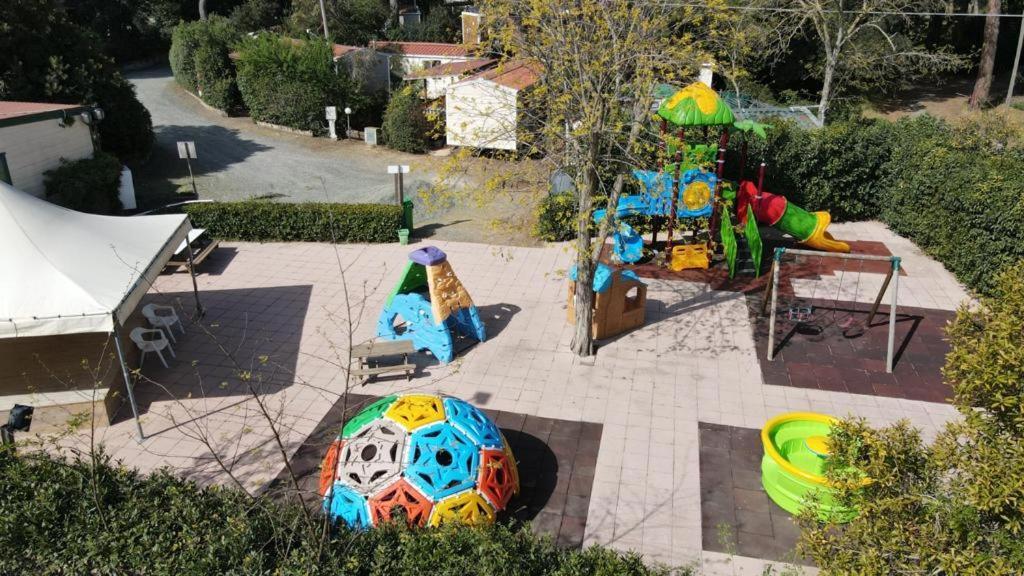 Camping Casa Di Caccia Marina Di Bibbona Bagian luar foto