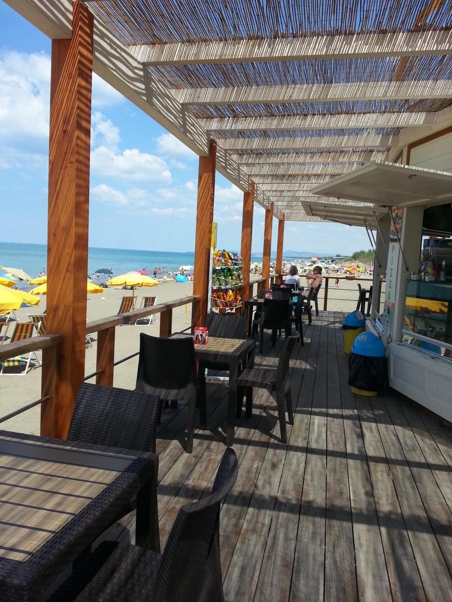 Camping Casa Di Caccia Marina Di Bibbona Bagian luar foto