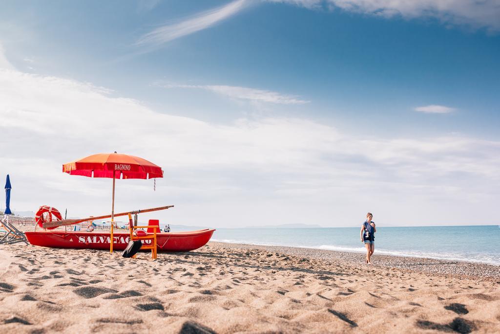 Camping Casa Di Caccia Marina Di Bibbona Bagian luar foto