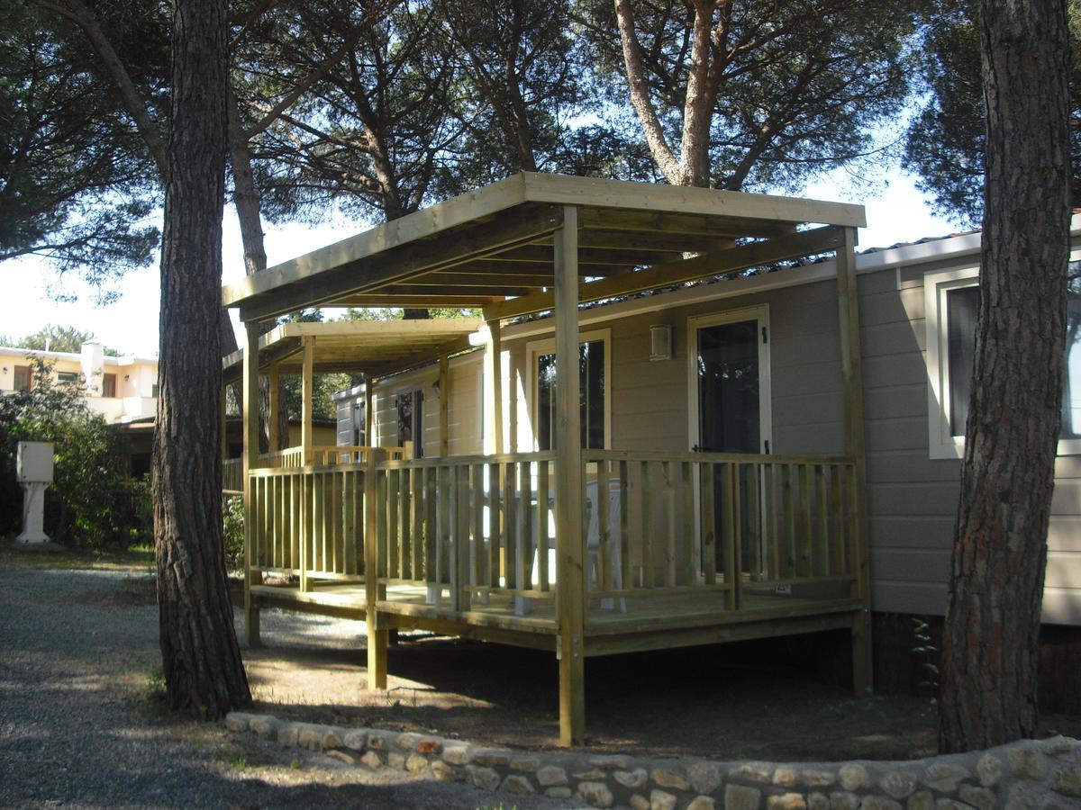 Camping Casa Di Caccia Marina Di Bibbona Bagian luar foto
