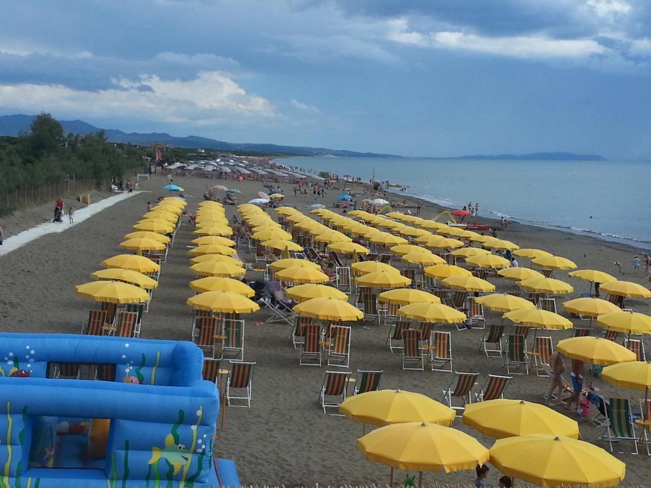 Camping Casa Di Caccia Marina Di Bibbona Bagian luar foto